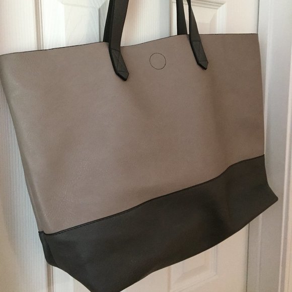 DSW Grey Tote - Picture 3 of 6